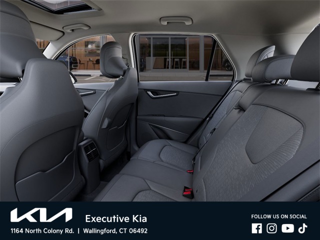 2025 Kia Niro Plug-In Hybrid SX Touring photo 13