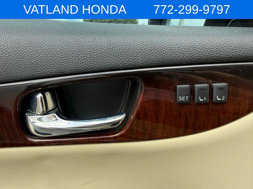 2017 Infiniti QX50 Base photo 14