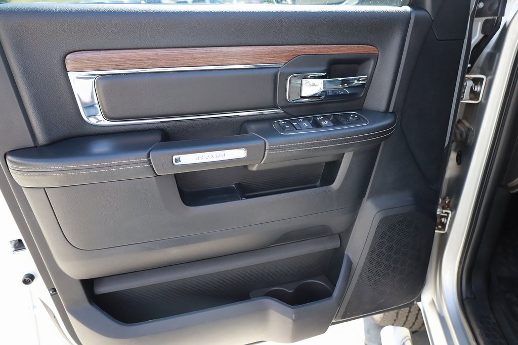 2014 Ram 3500 Laramie photo 10