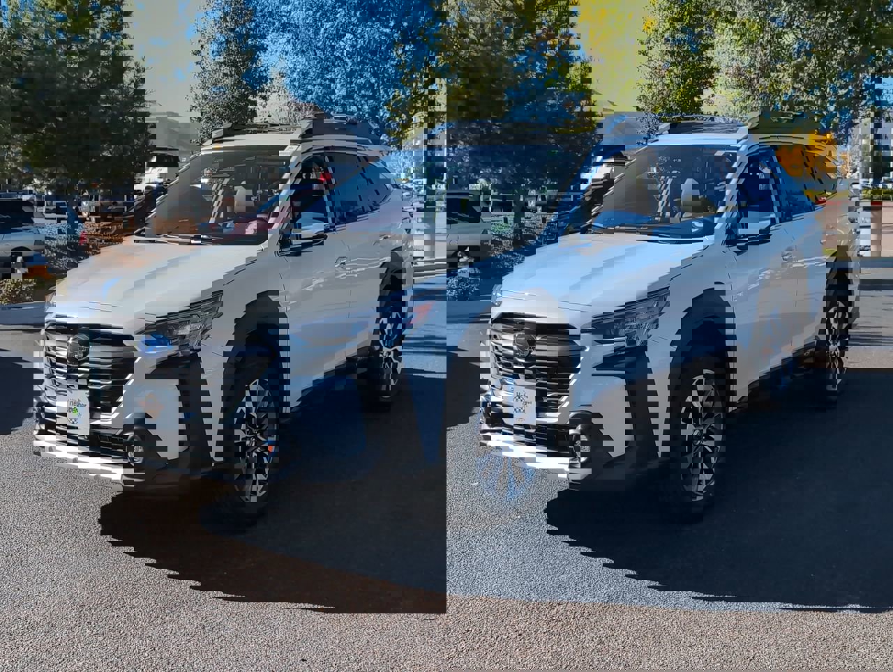 2025 Subaru Outback Touring XT photo 2