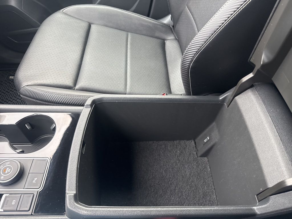 2022 Volkswagen Atlas Cross Sport SE Technology photo 43