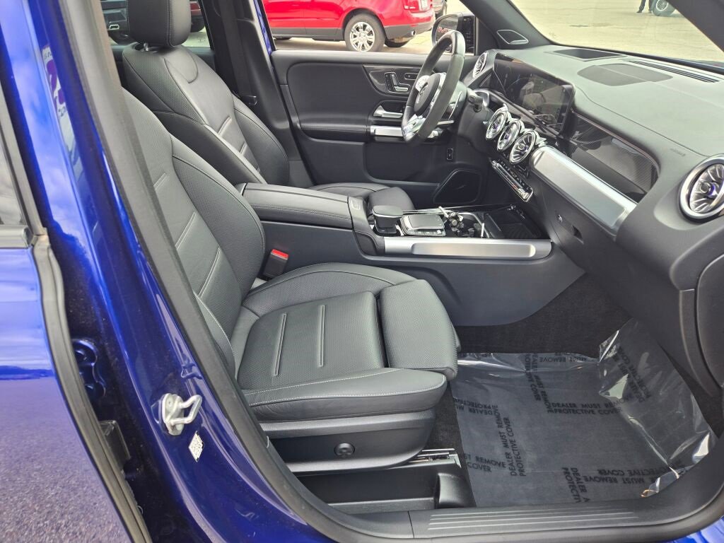 2023 Mercedes Benz GLB AMG 35 4MATIC photo 4