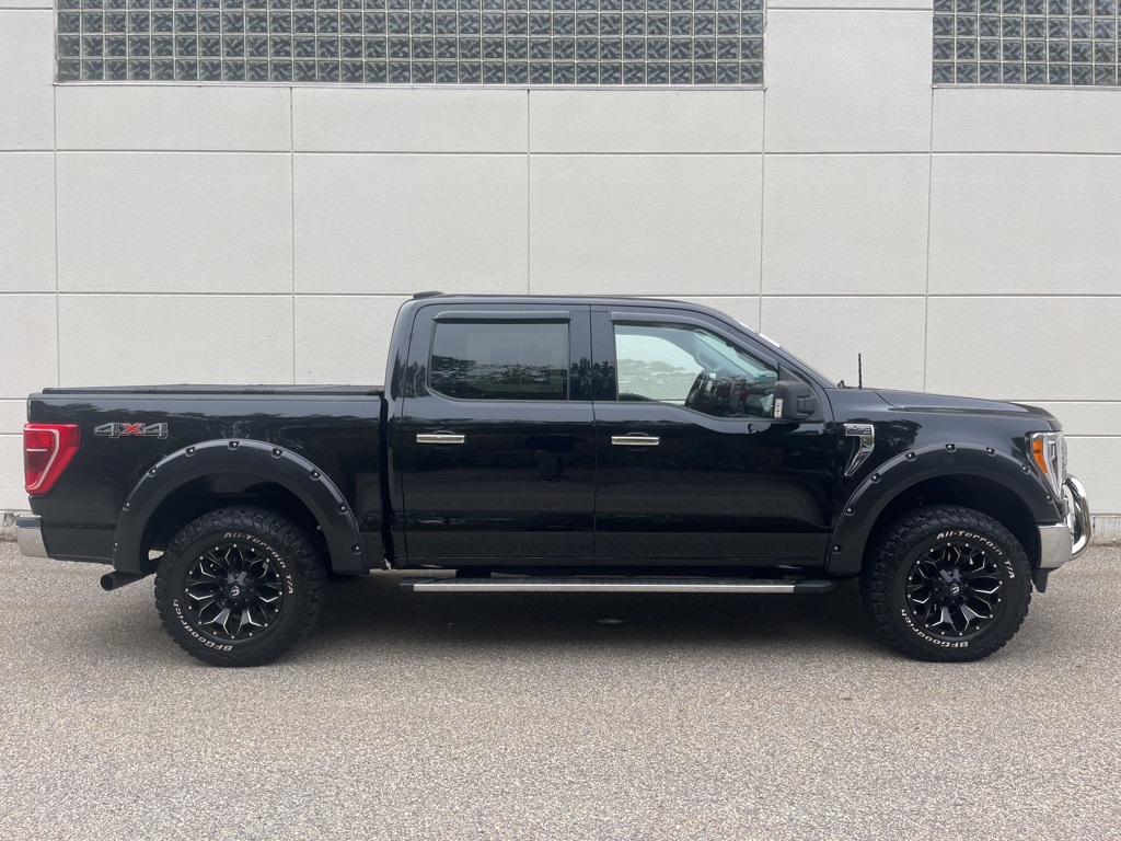 2021 Ford F-150 XLT photo 3