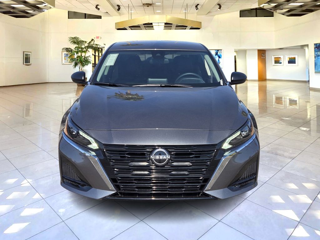 2025 Nissan Altima 2.5 S photo 2