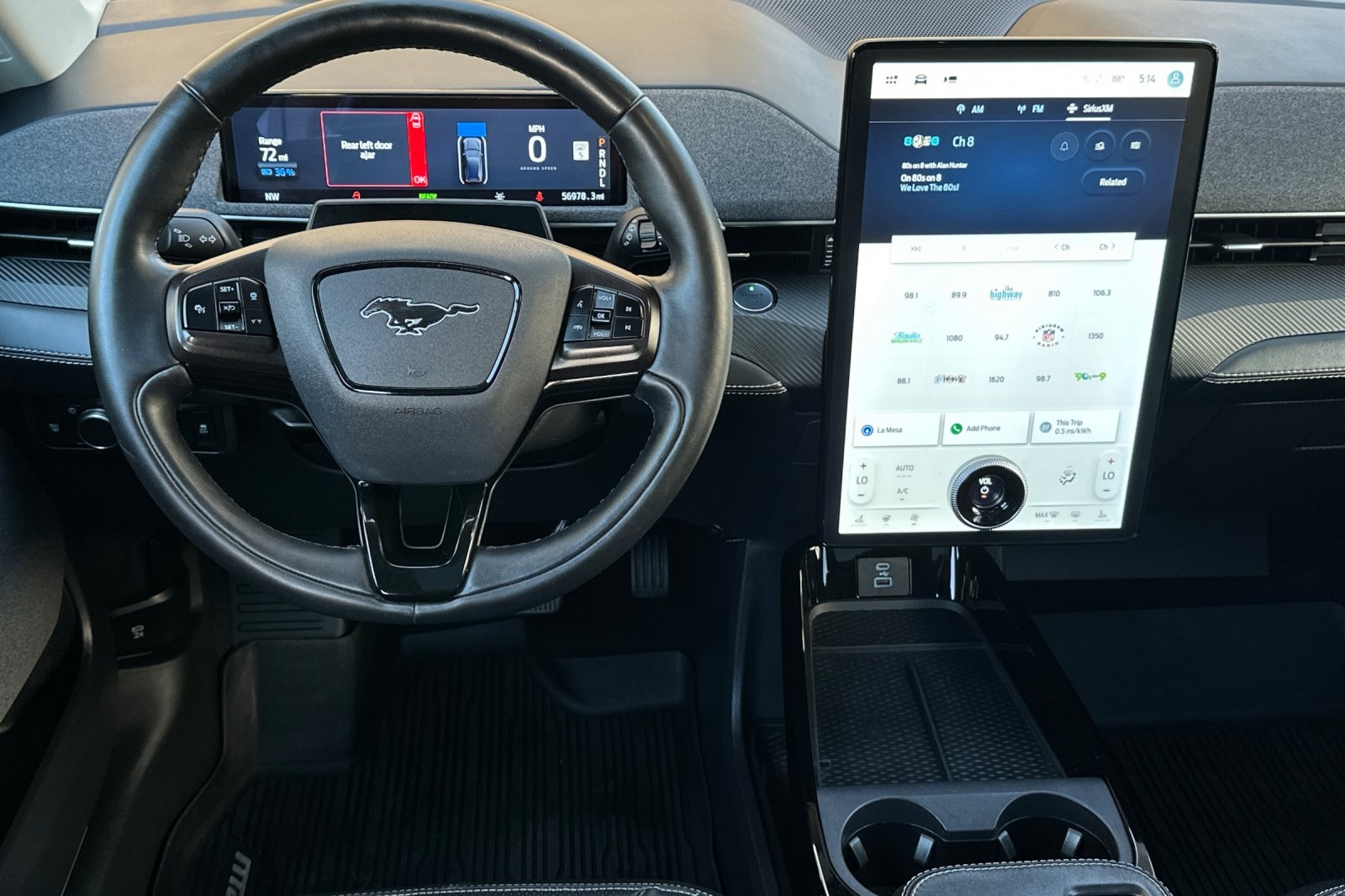 2021 Ford Mustang Mach-E Premium photo 13