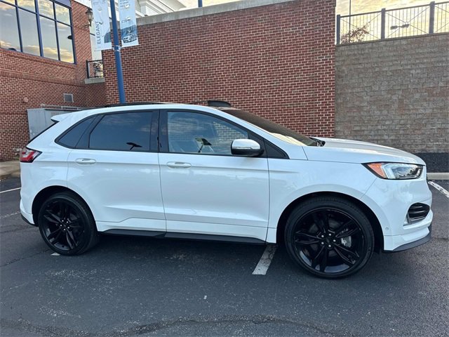 2020 Ford Edge ST photo 8