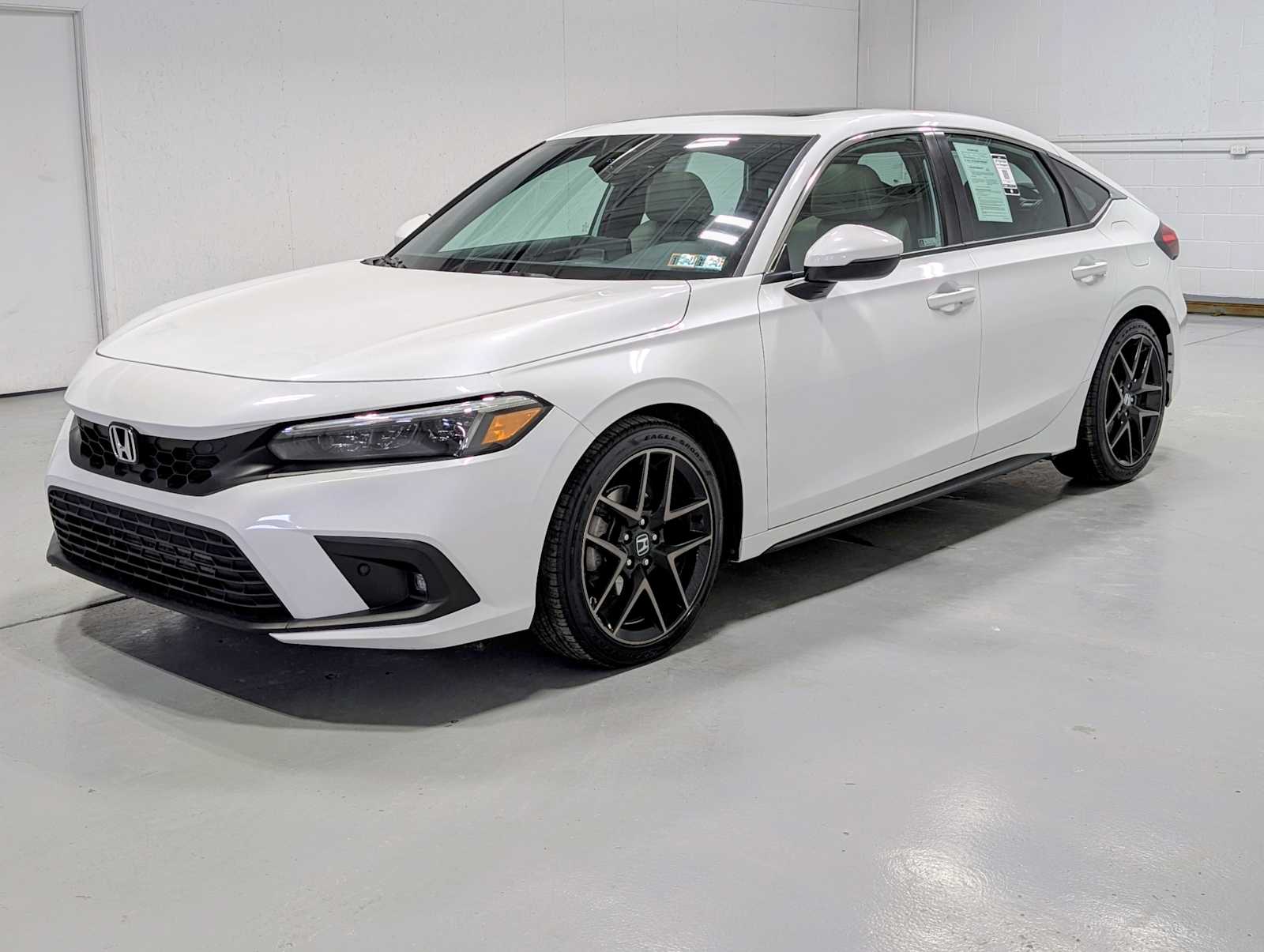 2022 Honda Civic Sport Touring's photo