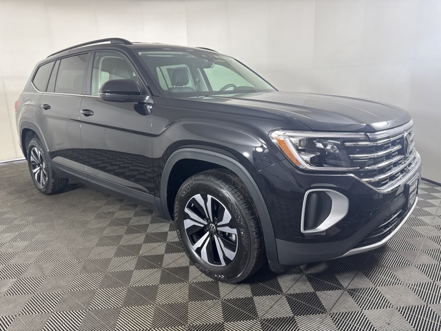 2026 Volkswagen Atlas SE's photo