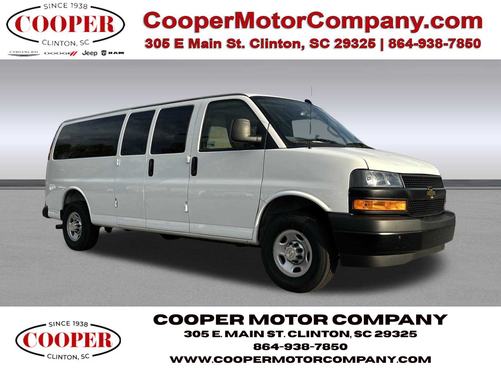 2025 Chevrolet Express Passenger LS's photo