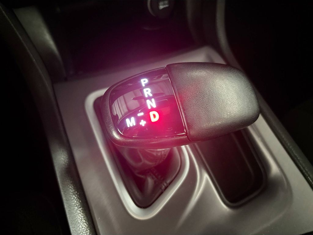 2023 Dodge Charger SXT photo 15