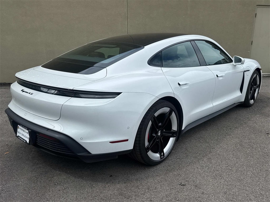 2025 Porsche Taycan 4S photo 12