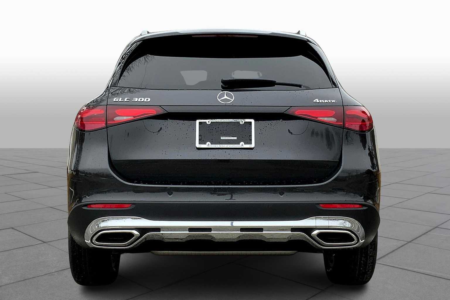 2025 Mercedes Benz GLC 300 4MATIC photo 4