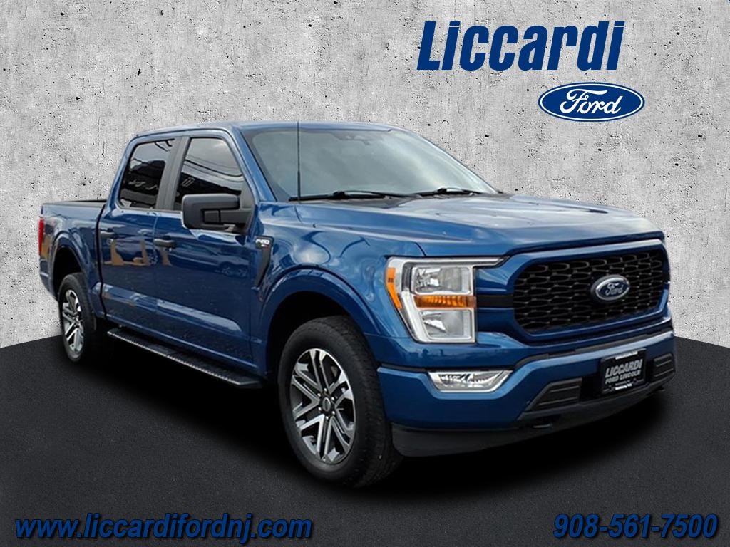 2022 Ford F-150 XL's photo