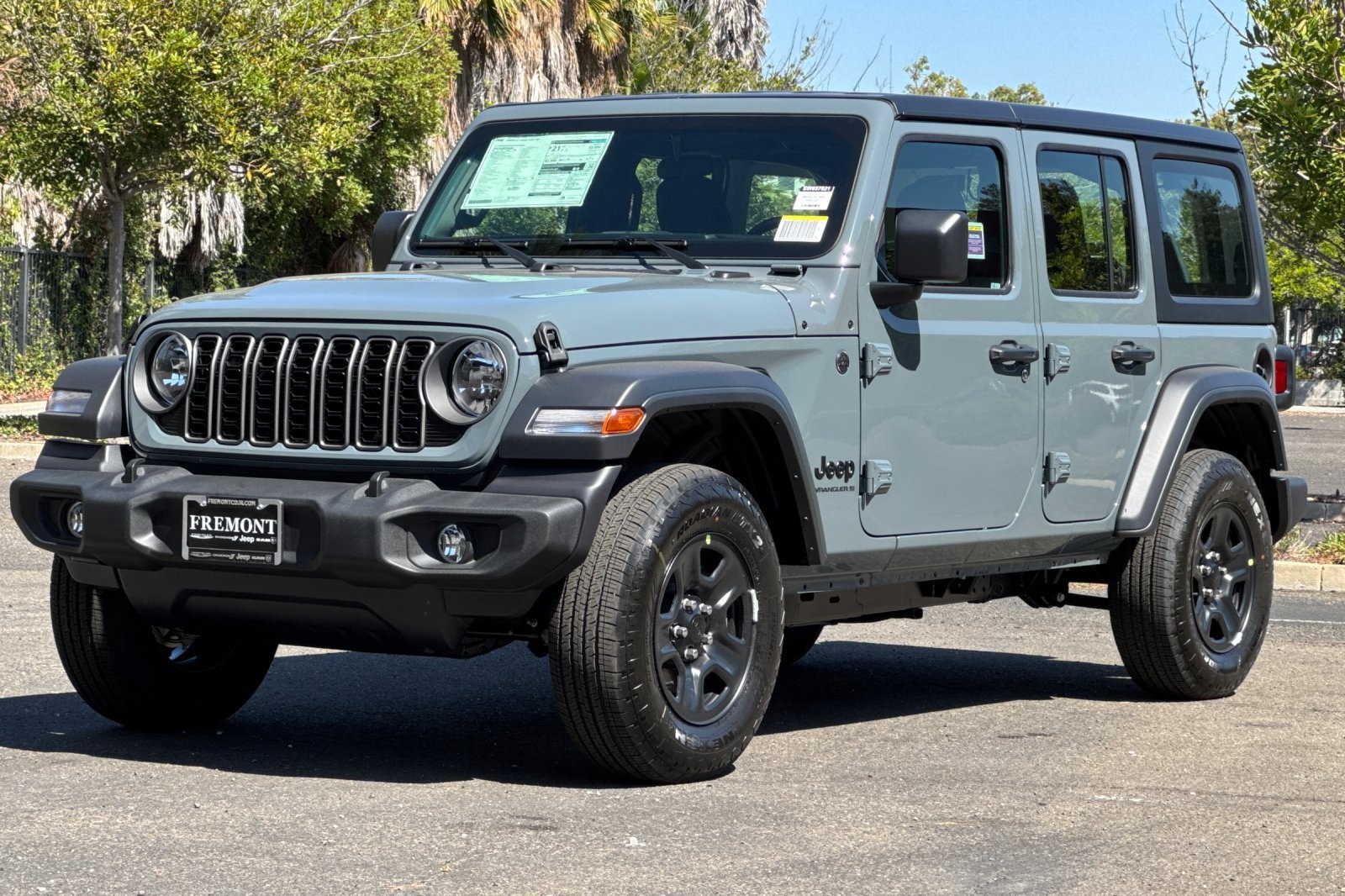 2025 Jeep Wrangler Sport photo 7