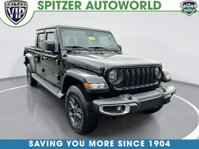 2024 Jeep Gladiator Sport S's photo