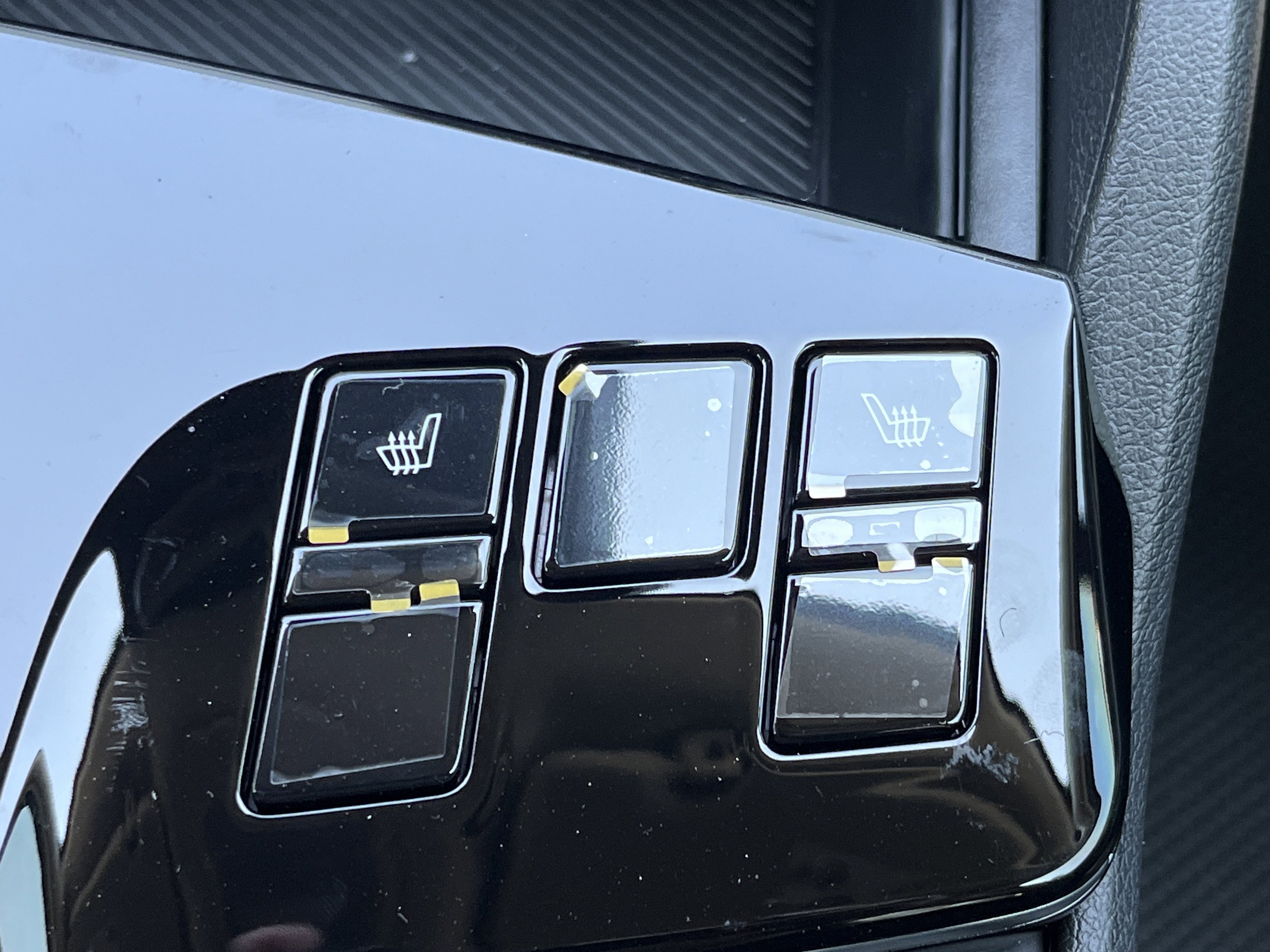2025 Kia Sportage Hybrid LX photo 4