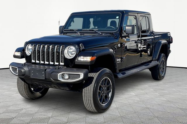 2022 Jeep Gladiator Overland photo 2
