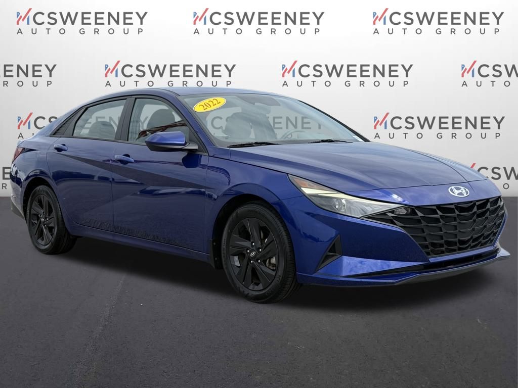 2022 Hyundai Elantra SEL photo 7
