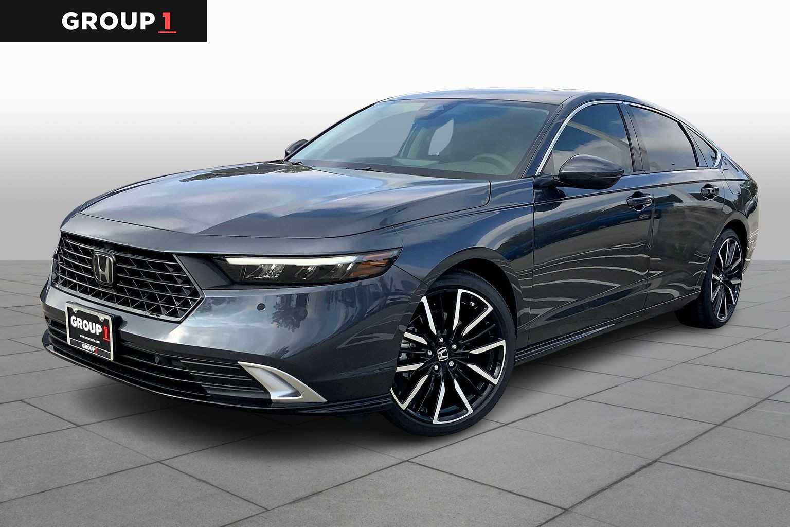 2025 Honda Accord Hybrid Touring's photo