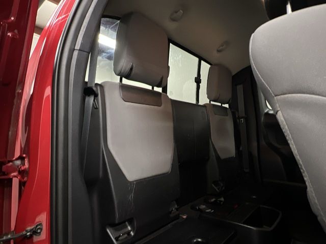 2019 Toyota Tacoma SR5 photo 23