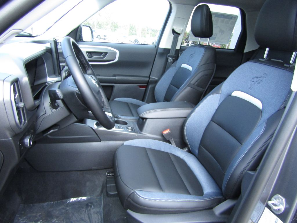 2025 Ford Bronco Sport Outer Banks photo 10