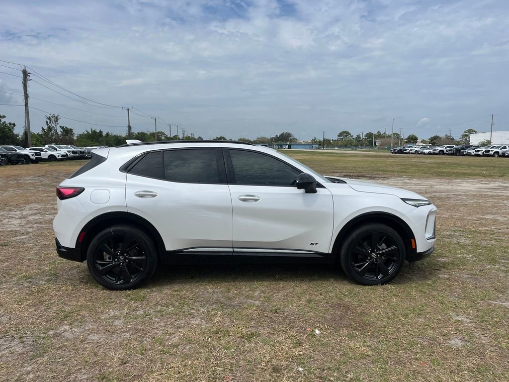 2025 Buick Envision Sport Touring photo 44
