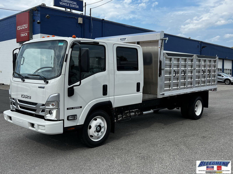 New 2025 ISUZU NRR's photo