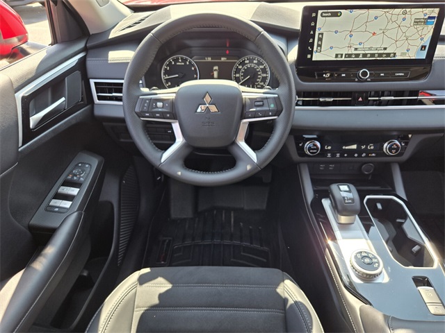 2025 Mitsubishi Outlander SE photo 11