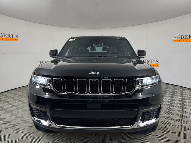 2025 Jeep Grand Cherokee Limited photo 2