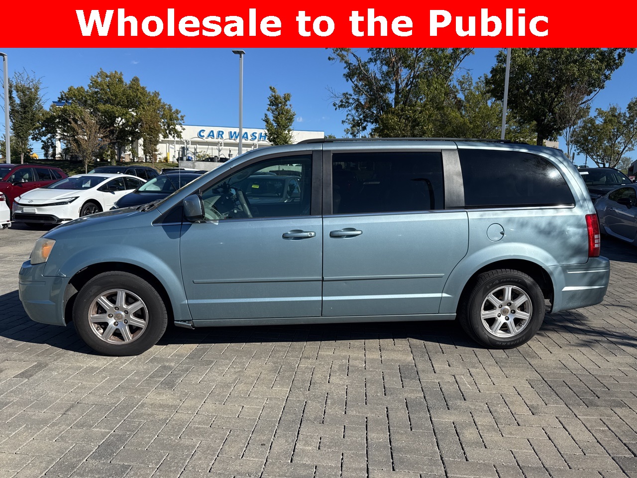 Used 2008 Chrysler Town & Country Touring with VIN 2A8HR54P68R652497 for sale in Nashville, TN