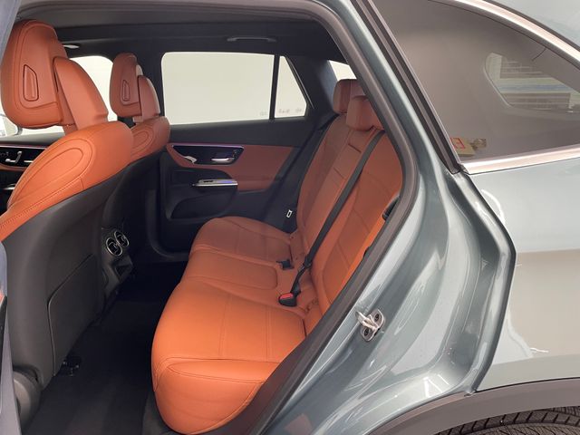 2026 Mercedes Benz GLC 300 photo 13