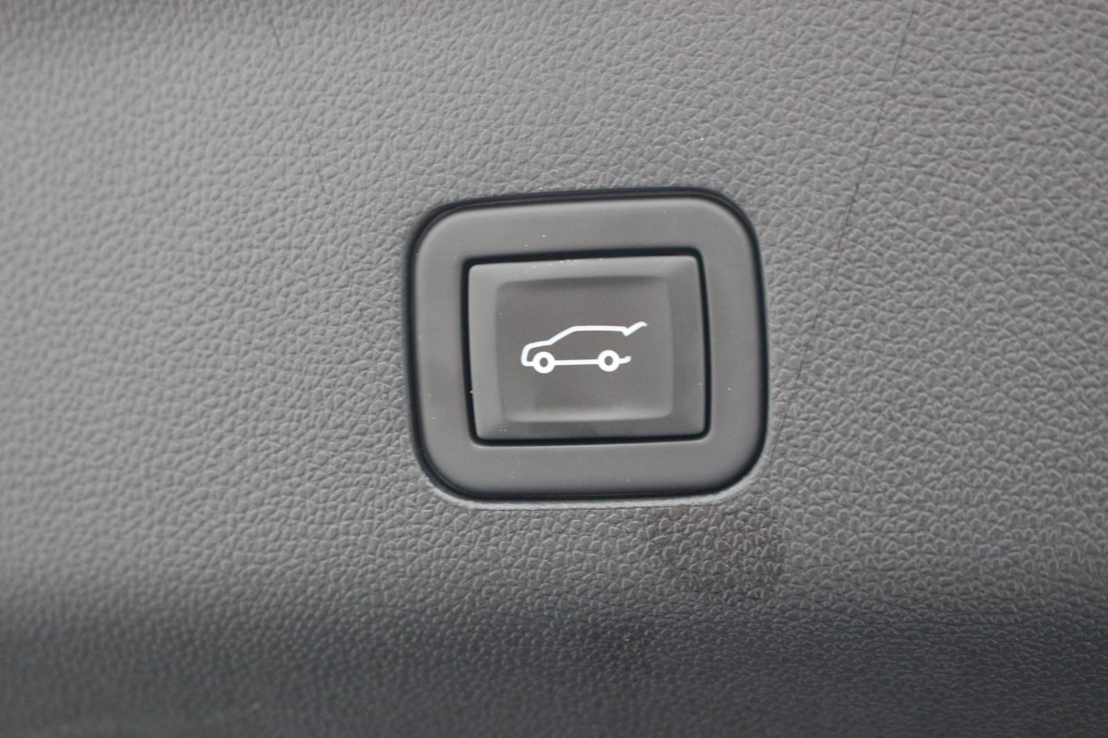 2024 Chevrolet Tahoe High Country photo 10