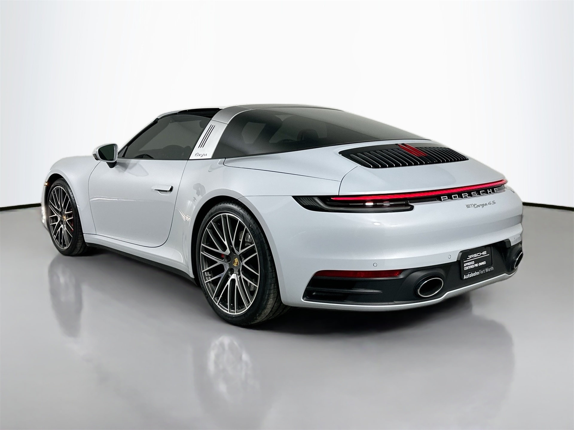 2024 Porsche 911 Targa 4S photo 3