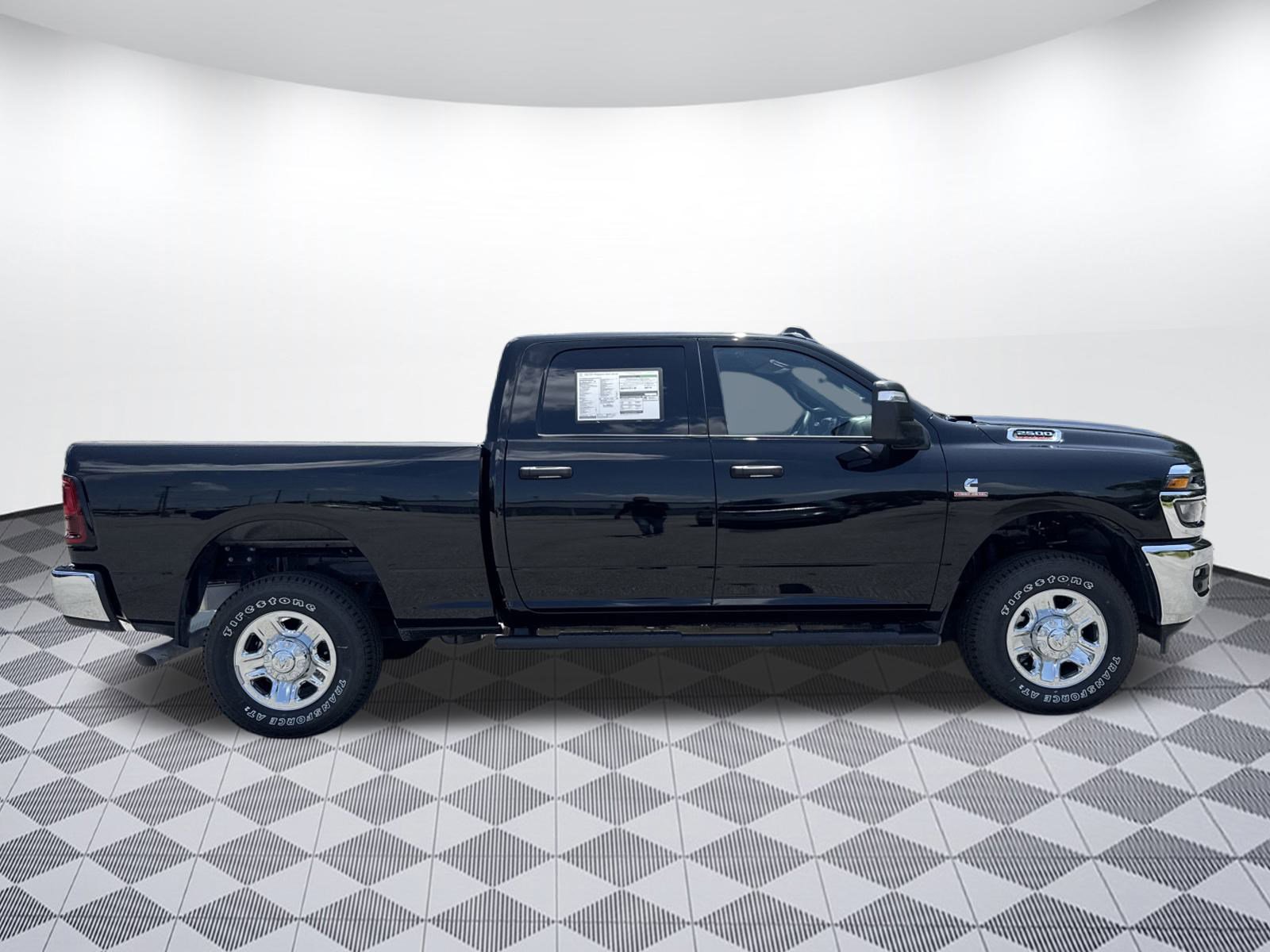 2025 Ram 2500 Tradesman photo 2