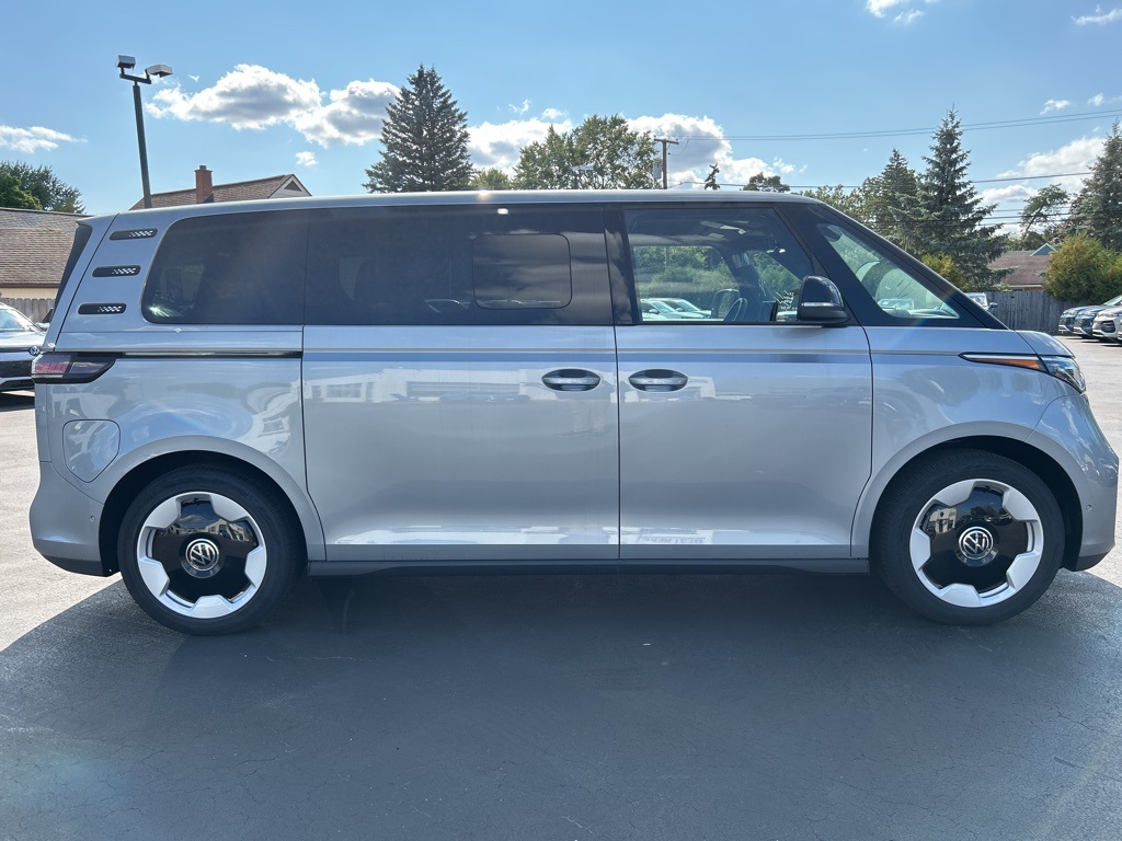 2025 Volkswagen ID. Buzz Pro S photo 6