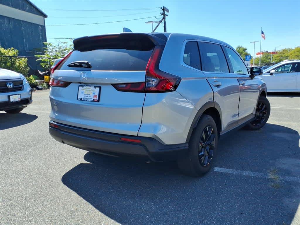2025 Honda CR-V LX photo 5
