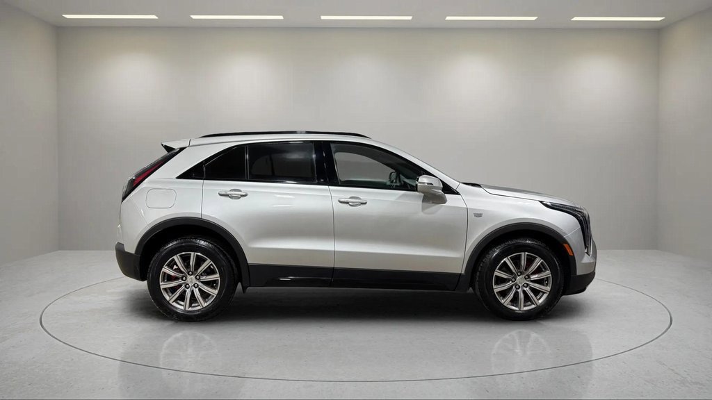 2021 Cadillac XT4 Sport photo 2