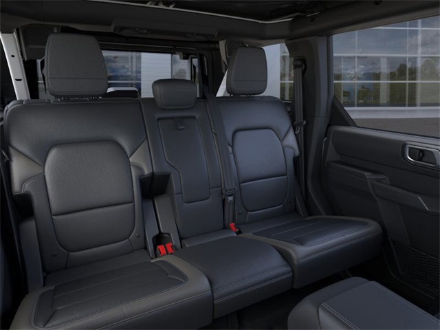 2025 Ford Bronco Outer Banks photo 11
