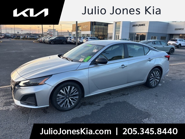 2024 Nissan Altima SV