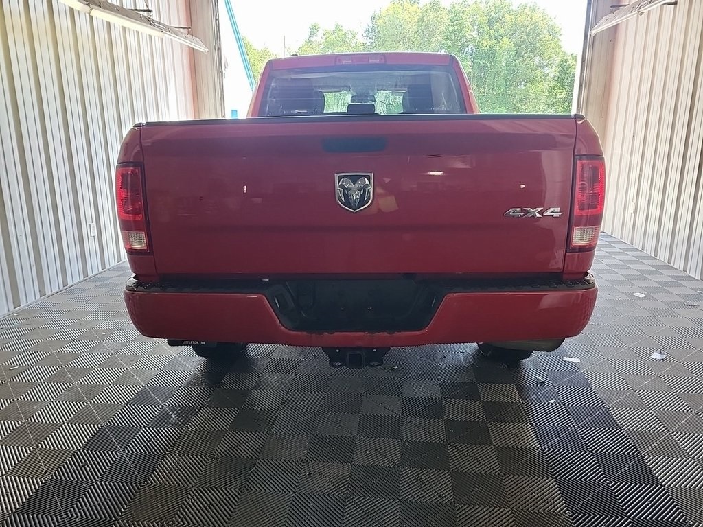 2019 Ram 1500 Classic Express photo 3