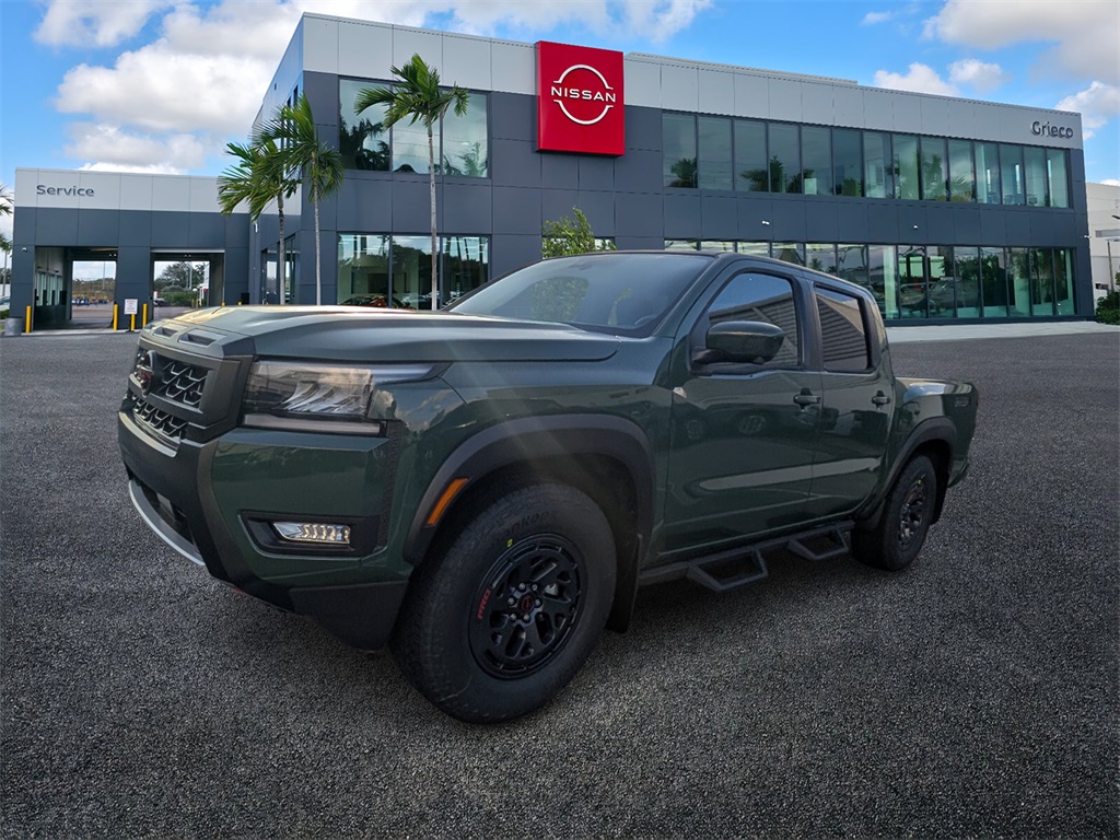 2026 Nissan Frontier Crew Cab PRO-X photo 3
