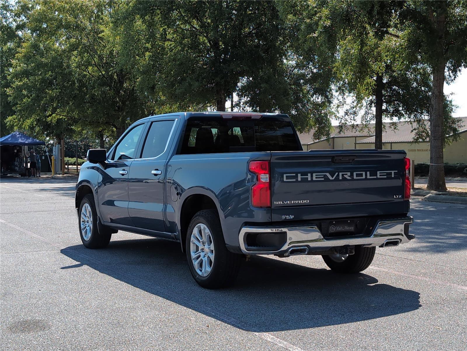 2024 Chevrolet Silverado 1500 LTZ photo 3