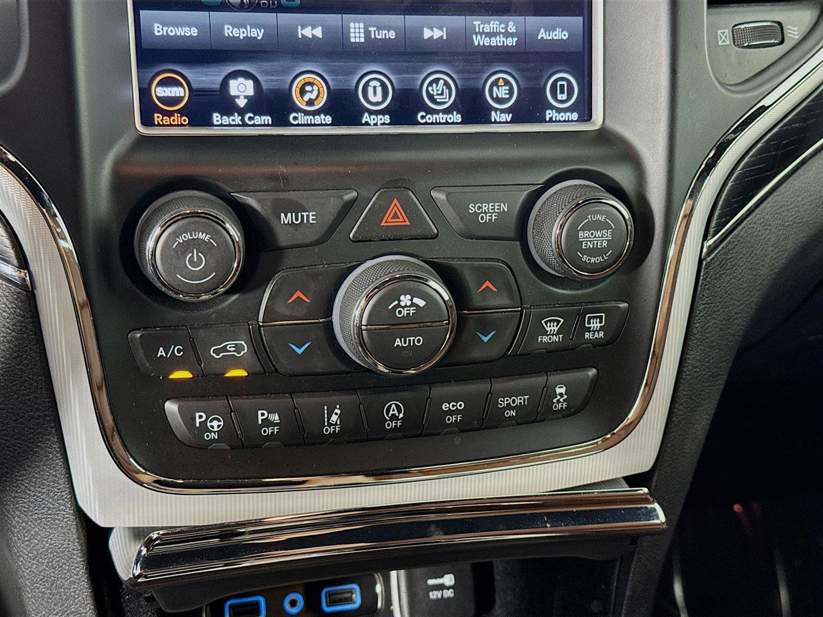 2018 Jeep Grand Cherokee Summit photo 15