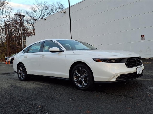 2024 Honda Accord EX's photo