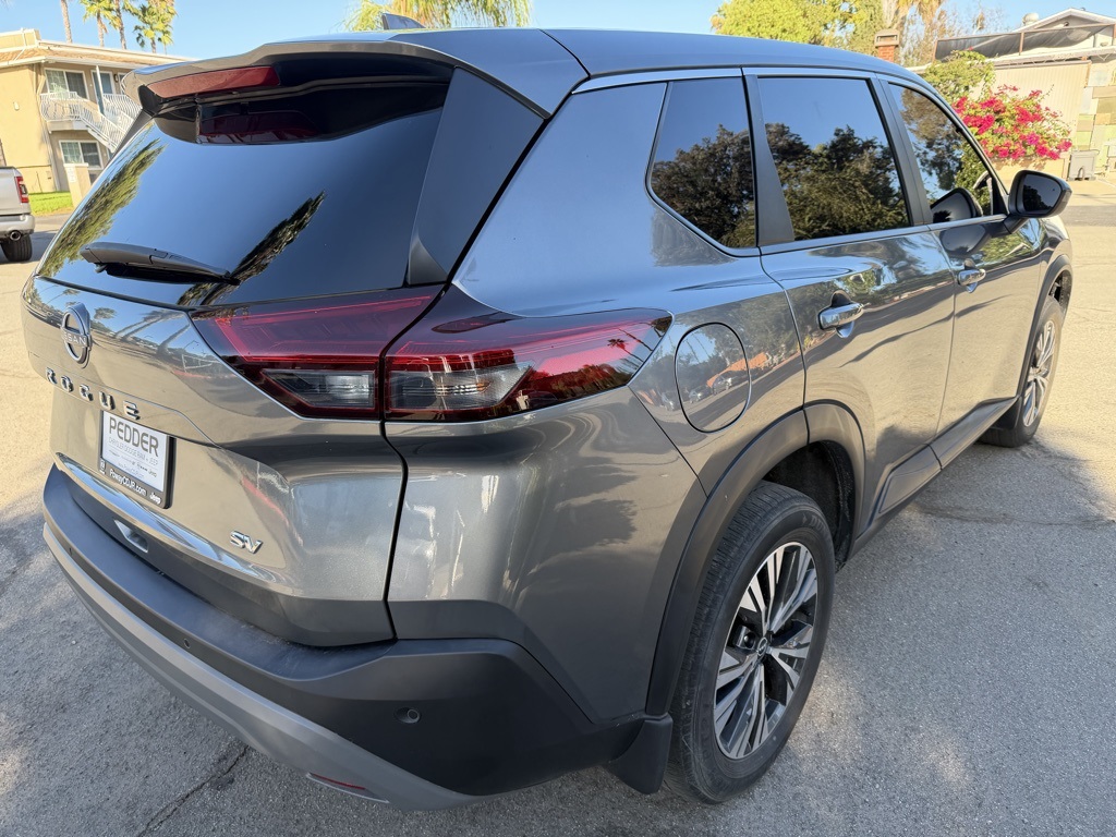 2023 Nissan Rogue SV photo 5