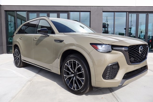 2026 Mazda CX-70 Premium Package's photo