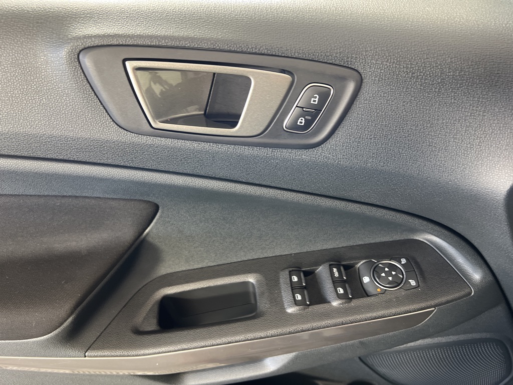 2022 Ford EcoSport SE photo 7