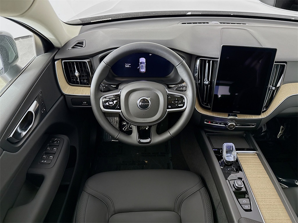 2026 Volvo XC60 B5 Plus photo 23