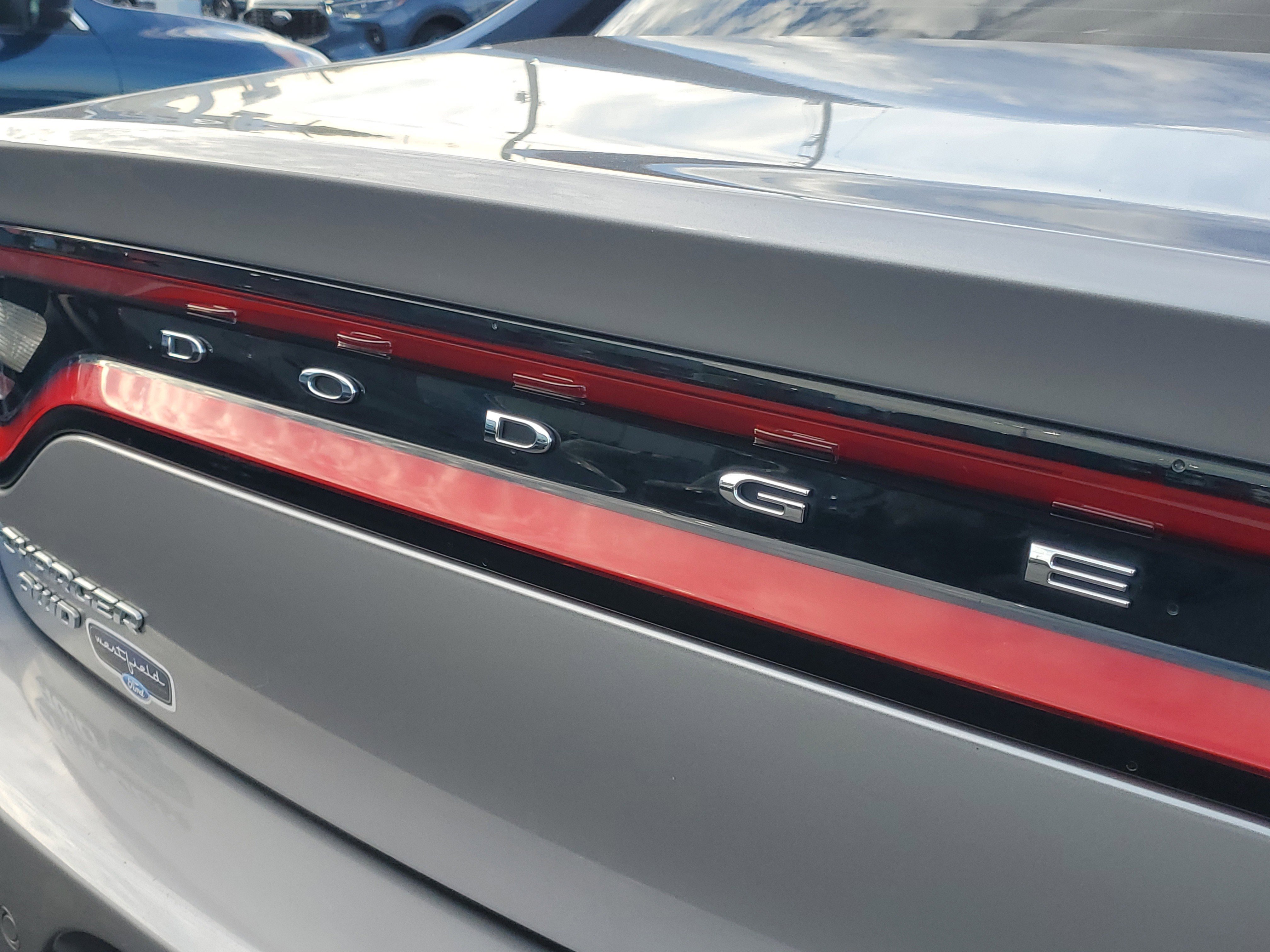 2016 Dodge Charger SE photo 6