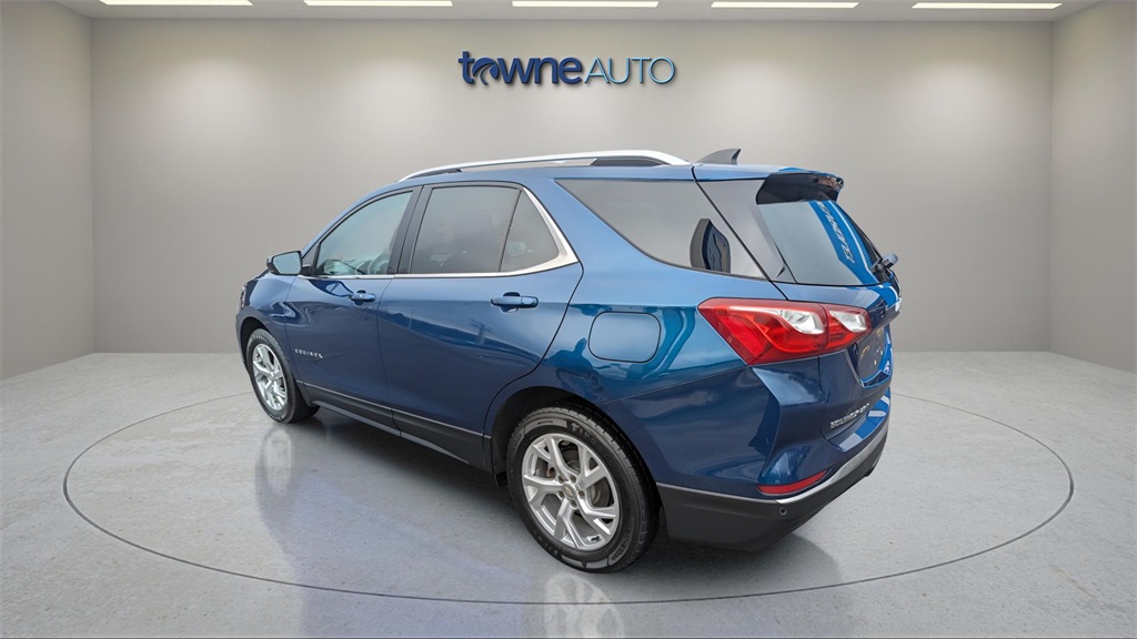 2020 Chevrolet Equinox LT photo 3